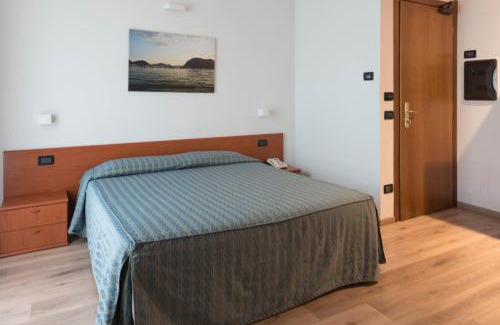 Sale Marasino Hôtel | Albergo Ristorante Orazio