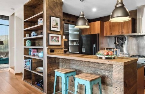 Albert Park Appartement | Albert Park Magnificence. Position Perfect. MLane