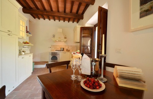 Roccalbegna Villa | Albicocco, Poderone, Roccalbegna, Grosseto and Maremma