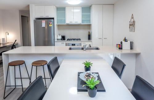 Albion Appartement | Albion Stay Spacious Patio, Pool & Near Transport