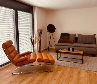 Kirchentellinsfurt Appartement | AlbLoft - Modernes neues Apartment nahe City & Alb für bis zu 6 Personen in Kirchentellinsfurt