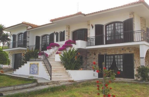 Alcobaca Appartement | Casa São Bernardo Piso 1 -Apart 6/8 Pax - À côté du monastère et à proximité des plages