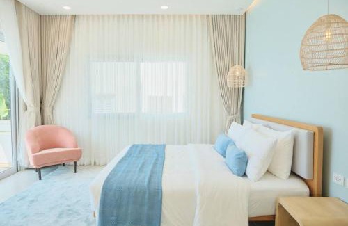 Bacnotan Villa | Alesea Tammocalao La Union Beachfront Villa - Jacuzzi, Two Pools