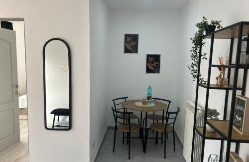 Fagaras Maison | Alex House