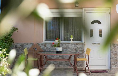 Paliouri Appartement | Alexandra's garden
