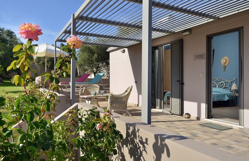 Kato Stalos Appartement | L'atelier de jardin d'Alexandra
