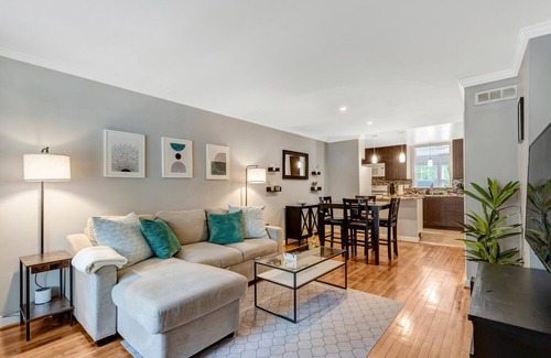 Potomac West Maison | Alexandria Getaway Minutes from Downtown D.C.