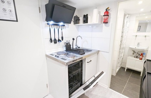 Ludwigsburg Appartement | ALFA Ludwigsburg City 3 Zimmer 5 Betten Küche Netflix INET WM