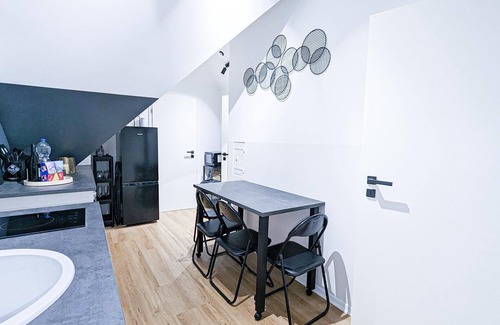 Stuttgart Appartement | ALFA Stuttgart 3BR 5 Beds Netflix INET EBK Wasen