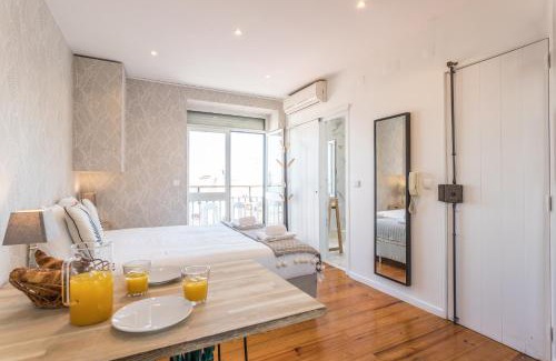Santa Maria Maior Appartement | Alfama Vintage Studio Apartment w/RiverView - by LU Holidays