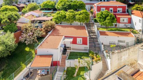 Alges Maison | Algés Village Casa 4 by Lisbon-Coast vacation