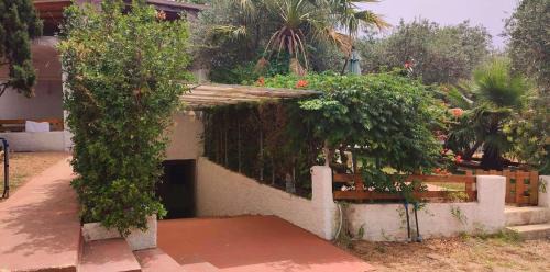 Alghero Appartement | Alghero Guest House - Appartamenti in Seminterrato in Villetta di Campagna, Piscina fuori terra a 4 minuti di auto dalla città