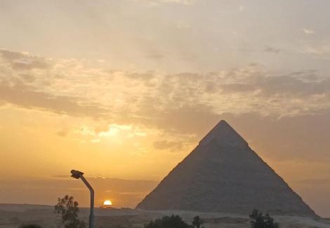 Kafrat al Jabal Lit Et Petit-Déjeuner | Alia Pyramids View