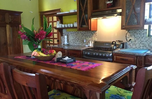 San Ignacio Maison | Aliana's Villas - Private Farm Home on the River (Gold Standard Certified)