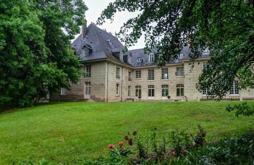 Mont-sous-Vaudrey Maison | Alice Wilson