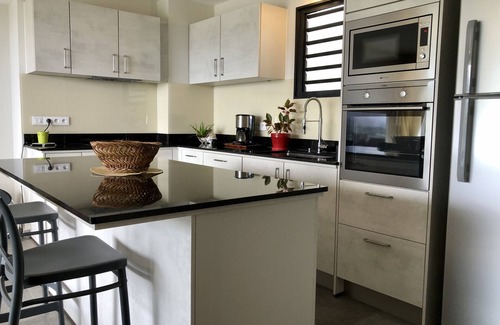 Papeete Copropriété | Appartement Alicia's Sky, sur les hauteurs avec vue superbe sur Papeete
