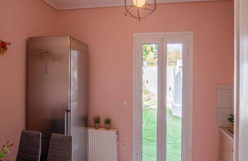 Paliki Appartement | Aliki's Maison Flat - Three Bedroom Apartment, Sleeps 6