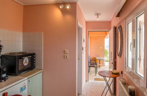 Paliki Appartement | Aliki's Studio - One Bedroom Apartment, Sleeps 2