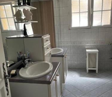 Saint-Jean-de-Bassel Maison | Aline ROBERT