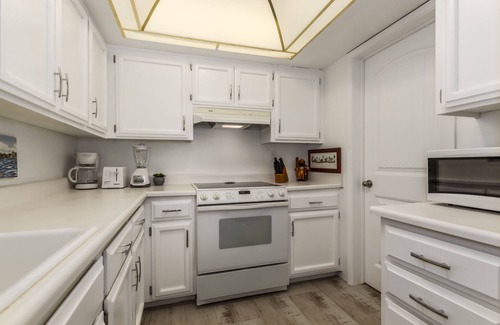 Desert Shores Copropriété | TOUS les avis 5 étoiles! Lakefront King + Queen lits + immense balcon CNR
