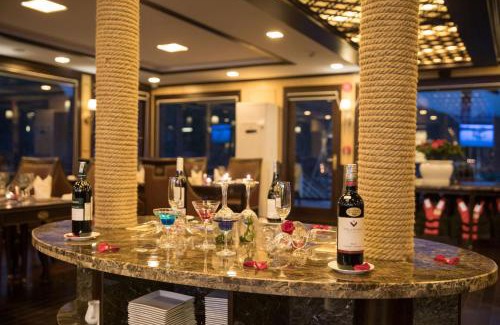 Ha Long Station Balnéaire | All in One Luxury Cruise Halong Bay