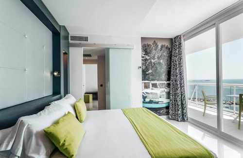 Figueretas Station Balnéaire | All-Inclusive Joy Junior Suite at the Ibiza Twiins: Panoramic Beach Views