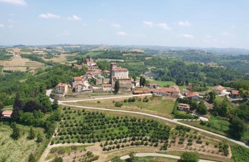 Ciglie Lit Et Petit-Déjeuner | All'Ombra del Castello
