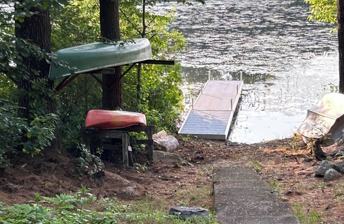 Northwood Cabine | All-Season Cozy Lakeside Cabin in Northwood, NH- 2 Bdr, great views