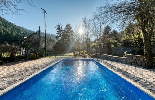 Arcadia Region Chalet De Ski | All Seasons Paradise