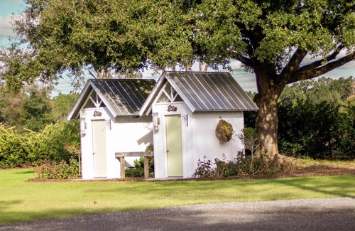 Fort White Maison | All You Ever Wanted "The White House"