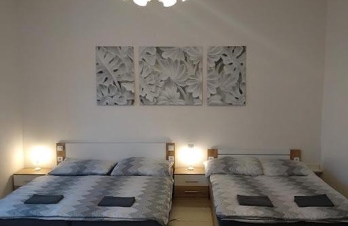 Decin Appartement | All you need in Decin III-7 bed ap- cycling trail