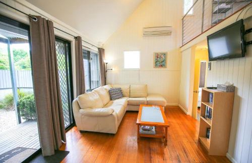 Bright Maison | Allambie Cottages - Villa 3