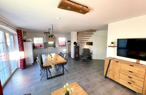 Warin Maison | Alleenhuus - Hochwertiges und Luxuriöses Ferienhaus Direkt am Wariner See