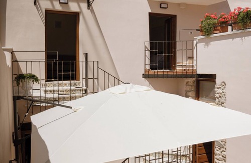 Terracina Maison | Alley effe| Petra: Corner of paradise in the heart of the historic center