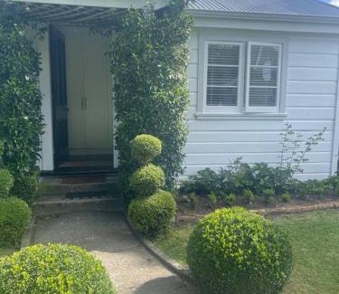 Featherston Maison | Alloa Petite