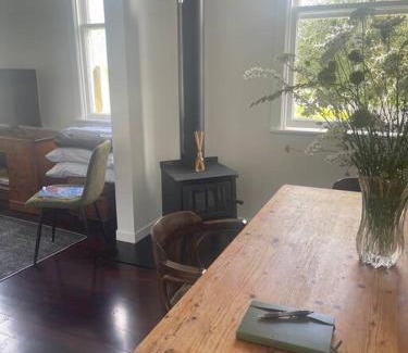 Featherston Maison | Alloa Petite