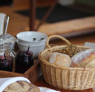 Bjartra Lit Et Petit-Déjeuner | Allsta Gård Kretsloppshuset B&B