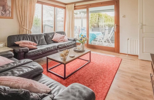 Lith Chalet De Ski | Alluring Chalet in Lith with Terrace and Garden