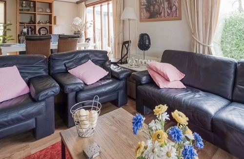 Lith Chalet De Ski | Alluring Chalet in Lith with Terrace and Garden