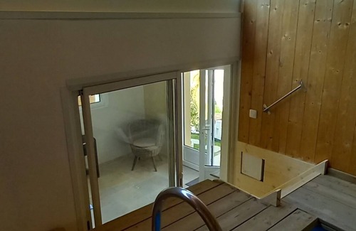 Roche-Saint-Secret Lit Et Petit-Déjeuner | Alma Bella -Suite parentale avec une piscine privative intérieure chauffée