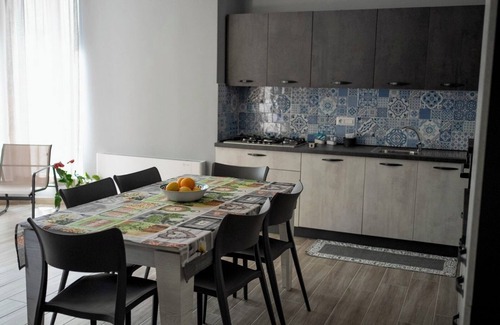 Sant'Angelo di Brolo Appartement | ALMA TOURISM APARTMENT, with swimming pool 15 minutes from the sea