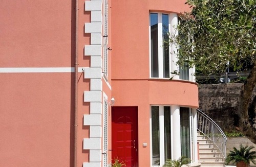 Sant'Angelo di Brolo Appartement | ALMA TOURISM APARTMENT, with swimming pool 15 minutes from the sea