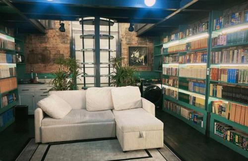 Trang Tien Appartement | Almanach House - Dinh Le I