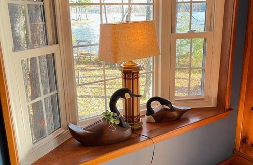 Middleton Maison | ALMOST HEAVEN! Enjoy lakeside magic with amazing views and amenities!