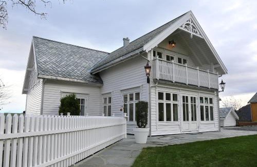 Giske Appartement | Alnes Gård