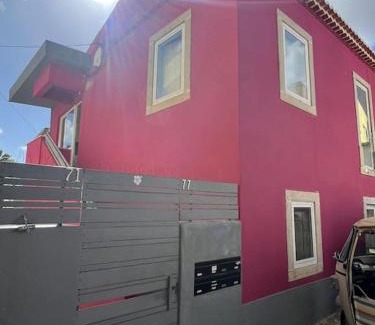 Parede Appartement | Aloha Pink House