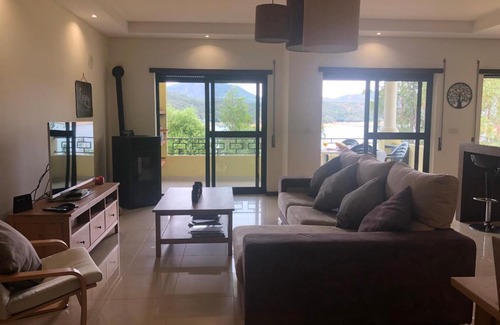 Aguas Belas Appartement | Alojamento Tranquilo junto ao Lago perto do Zêzere