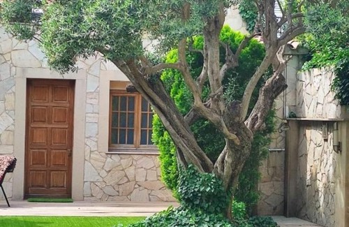 El Prat de Llobregat Maison | Alojamiento independiente de invitados el Olivo
