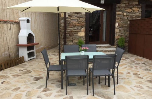 Montejo de la Sierra Cottage | Le Gîte Au Four Amaranto