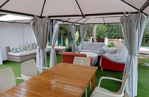 Guadamur Maison | Alojamiento con piscina a 10 minutos de Puy du Fou Toledo